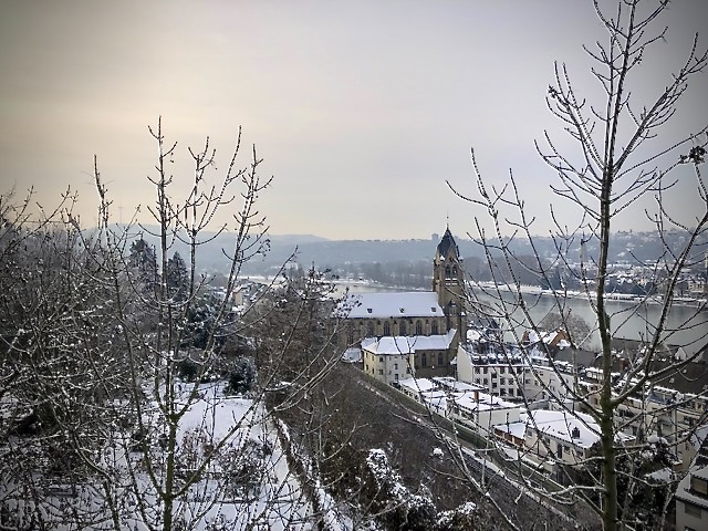 Frohe Weihnacht und ein friedvolles 2023!